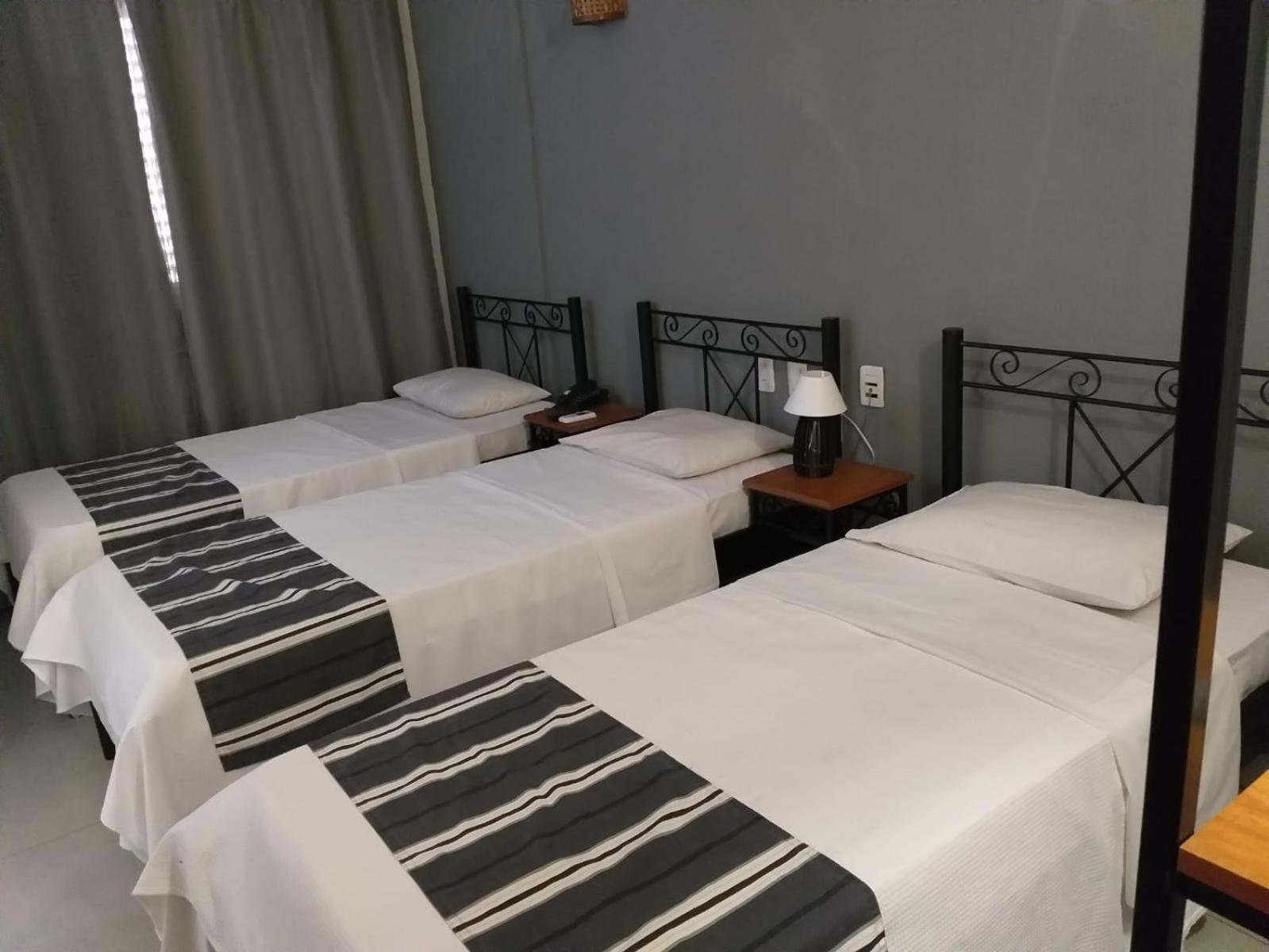 Palace Hotel Tres Poderes Frutal Luaran gambar
